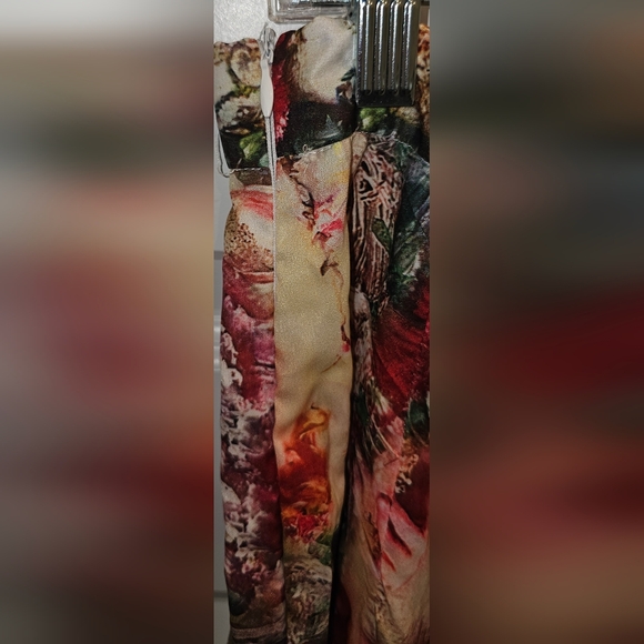 Rose Femme Renaissance Print Pants (10) - Picture 6 of 8